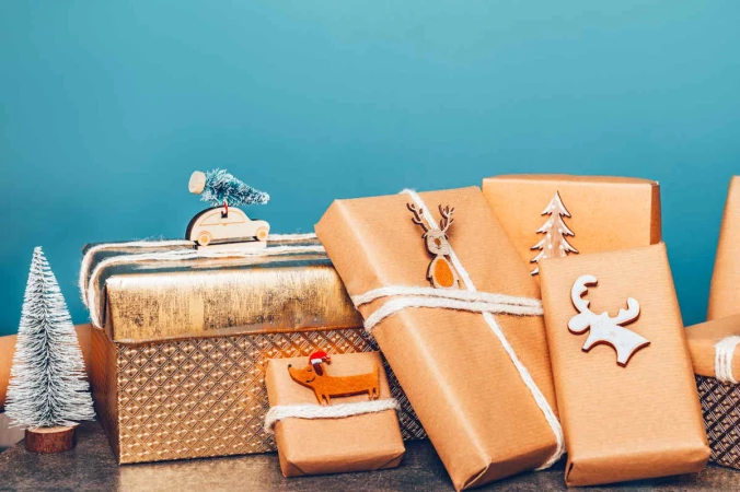 Який різдвяний подарунок для співробітників
