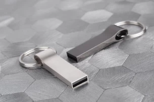 USB-накопичувач PALERMO 16 GB - сріблястий